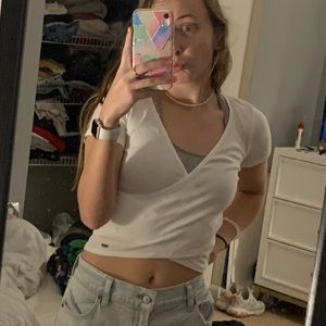 cwhite hollister wrap top